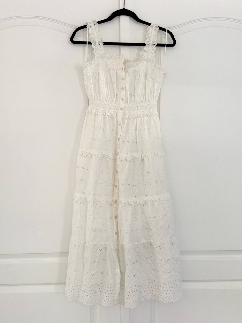 GAP x DÔEN White Eyelet Tiered Midi Dress with Scalloped Straps - Picture 7 of 11